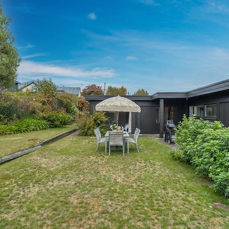 Villa Henry'S Bach Lago Lago Taupo Esterno foto