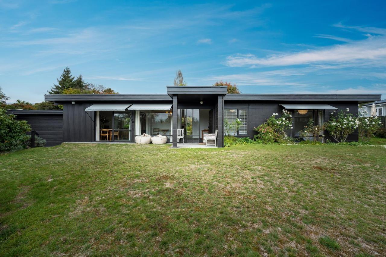 Villa Henry'S Bach Lago Lago Taupo Esterno foto
