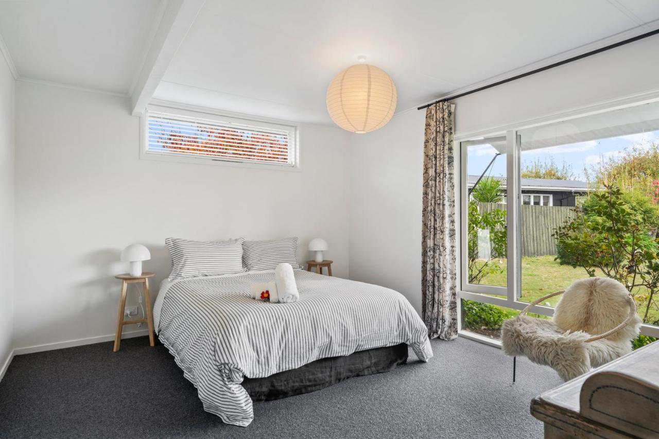 Villa Henry'S Bach Lago Lago Taupo Esterno foto