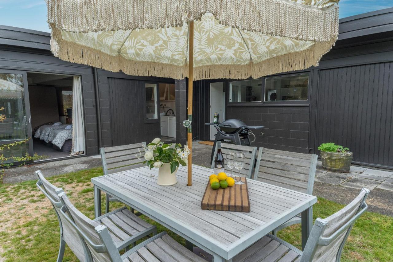 Villa Henry'S Bach Lago Lago Taupo Esterno foto