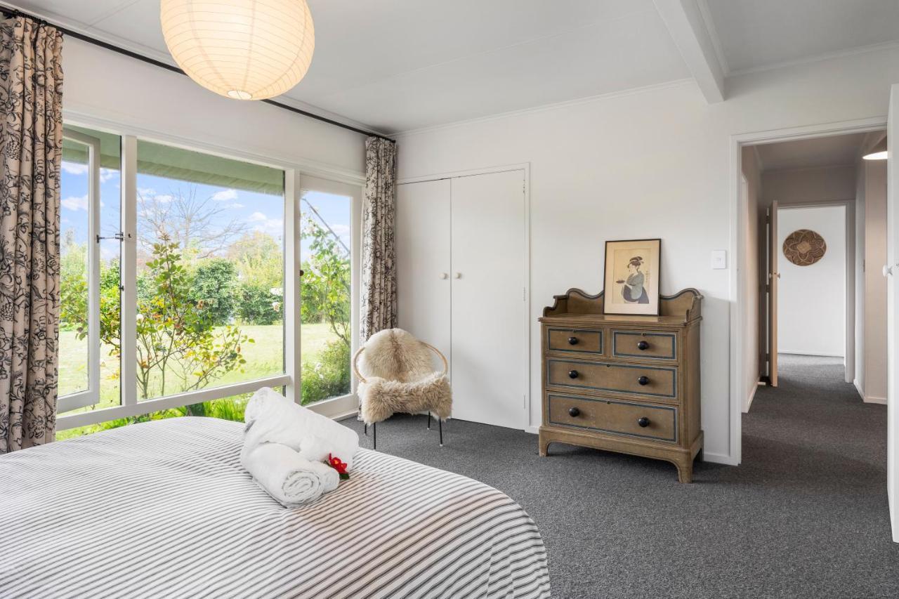 Villa Henry'S Bach Lago Lago Taupo Esterno foto